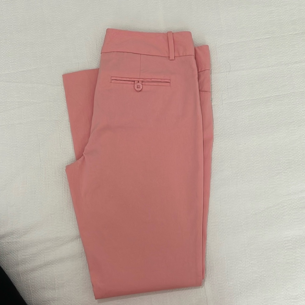 EUC The Limited Pink Ankle Length Pants